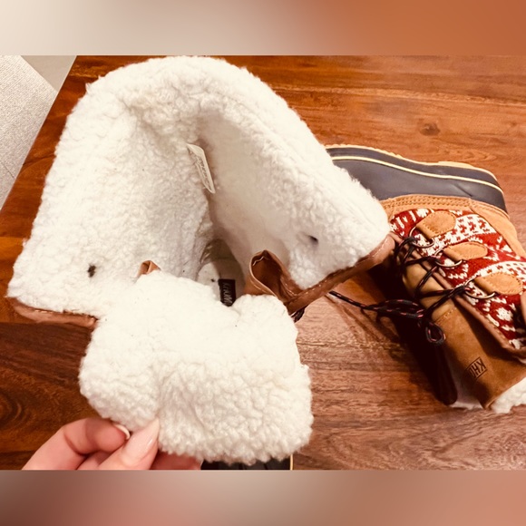 Khombu Rubber Sole weather proof boots - Picture 11 of 13